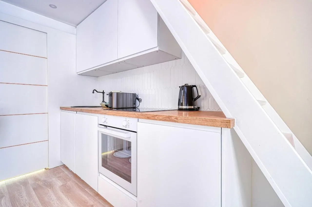 Beautiful Apartment For 4 People In The Heart Of Le Marais Paris France