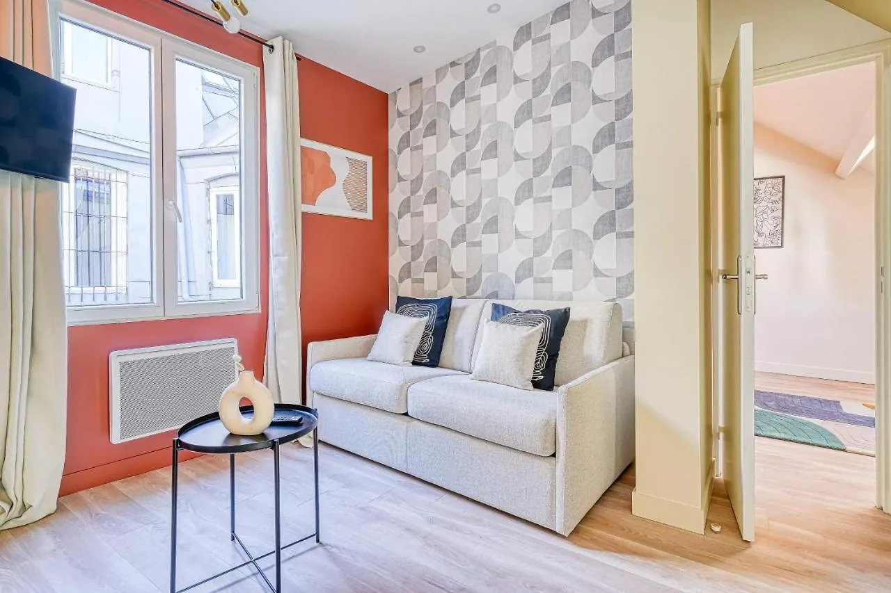 Beautiful Apartment For 4 People In The Heart Of Le Marais Paris