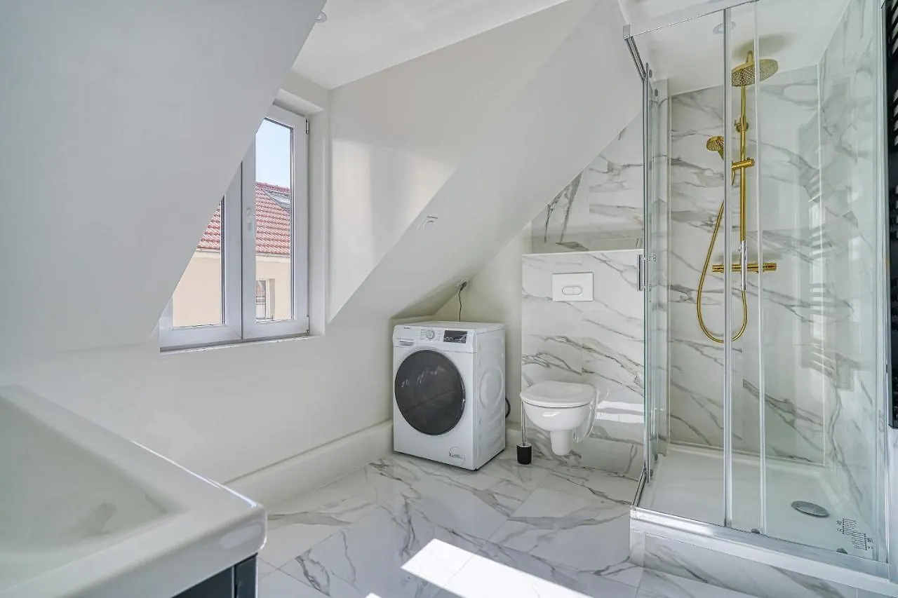 Beautiful Apartment For 4 People In The Heart Of Le Marais Paryż